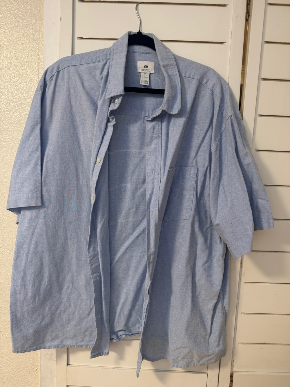 H&M Light Blue Short Sleeve Button-Down Shirt